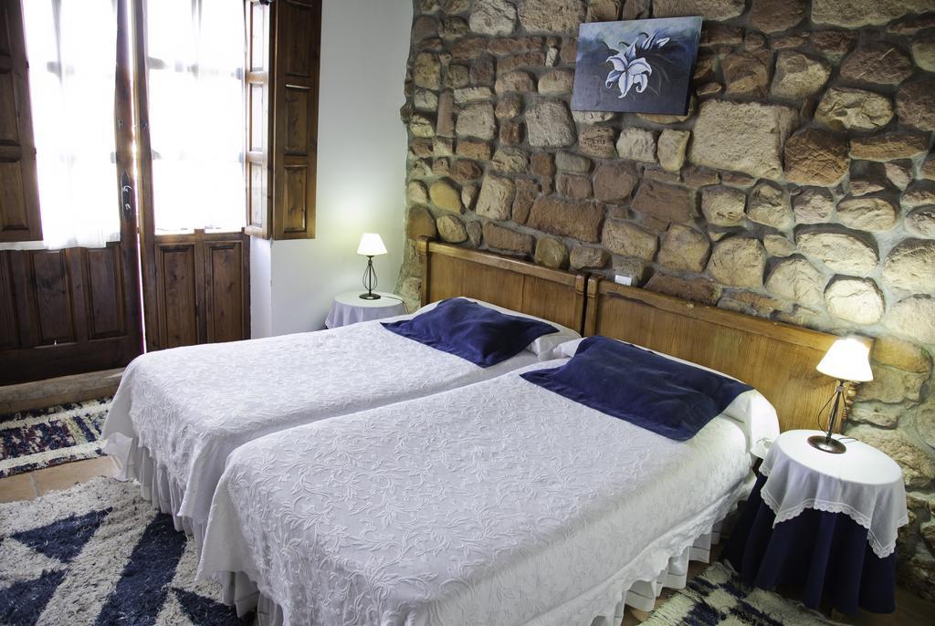 Pensjonat Casa Velarde *